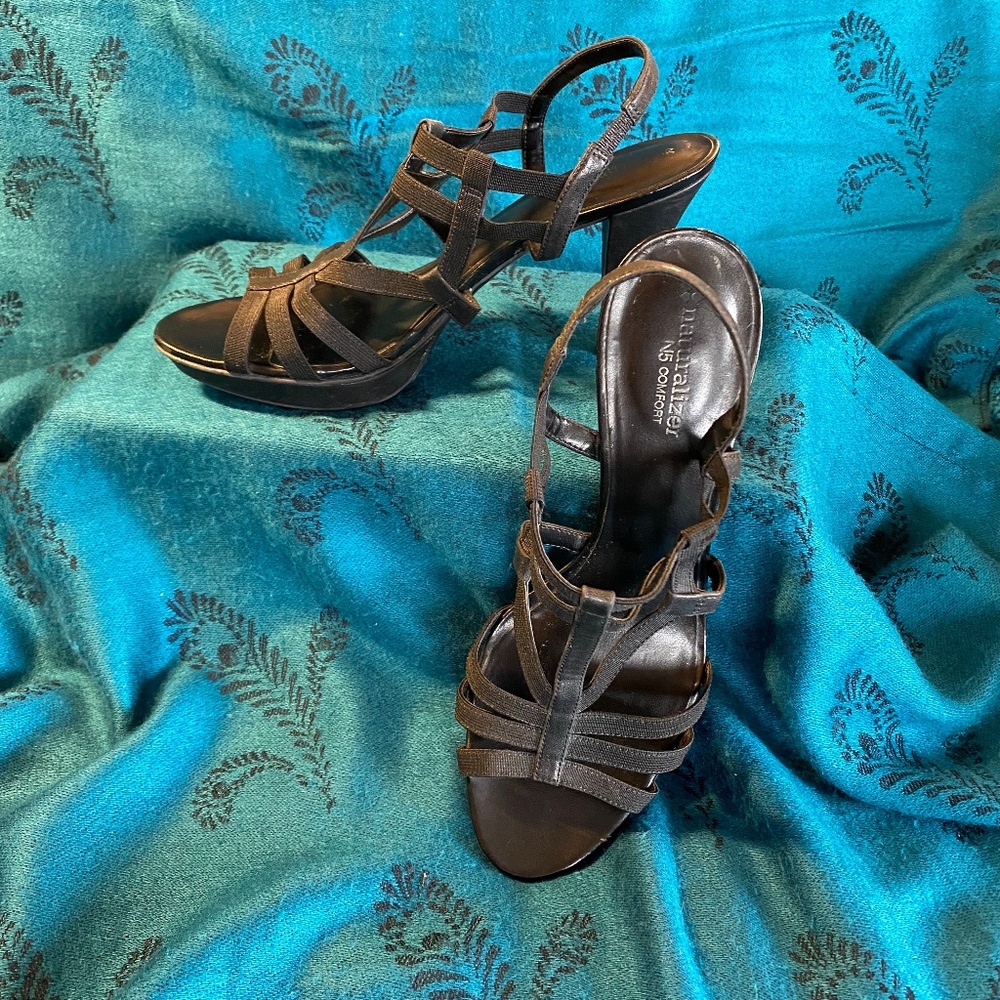 BUY 2 ITEMS & GET 1 FREE - Naturalizer N5 Black Leather & Elastic Sandals Sz 9